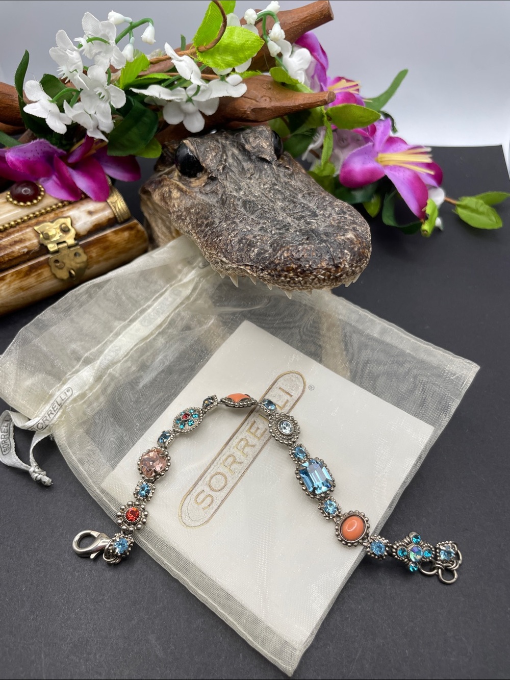 Sorrelli bracelet D40